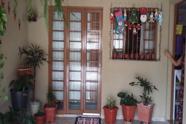 Casa &agrave; venda - 150m&sup2; - Jardim Alvin&oacute;polis