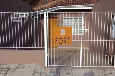 Casa &agrave; venda - 100m&sup2; - Jardim Colonial