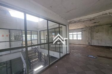 Sal&atilde;o Comercial para alugar - 2500m&sup2; - Jardim S&atilde;o Louren&ccedil;o