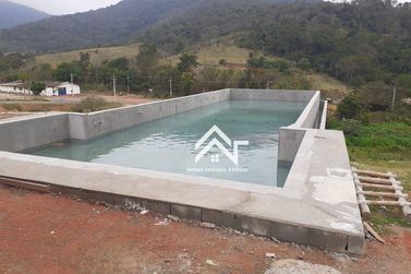 Terreno &agrave; venda - 300m&sup2; - Portal Lamis