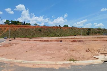 Terreno &agrave; venda - 360m&sup2; - VILA SANTISTA