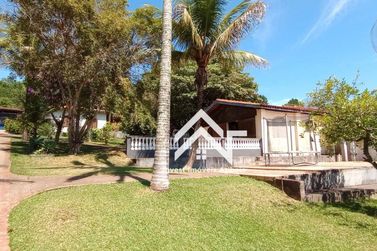Ch&aacute;cara &agrave; venda - 6065m&sup2; - Jardim Est&acirc;ncia Brasil
