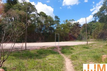 Ch&aacute;cara &agrave; venda - 374m&sup2; - port&atilde;o
