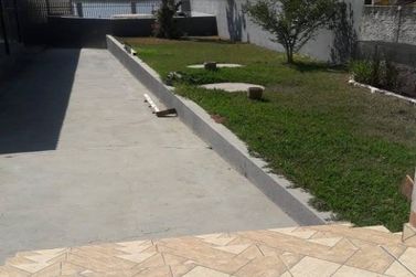 Casa para alugar - 240m&sup2; - Usina