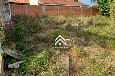 Terreno &agrave; venda - 750m&sup2; - Jardim Est&acirc;ncia Brasil