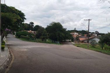 Ch&aacute;cara &agrave; venda - 1220m&sup2; - Vila Santista