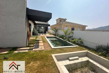 Casa &agrave; venda - 304m&sup2; - Figueira Garden
