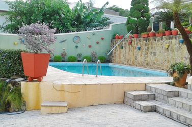 Casa &agrave; venda - 450m&sup2; - JARDIM DO LAGO