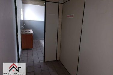 Sal&atilde;o Comercial para alugar - 139m&sup2; - Centro