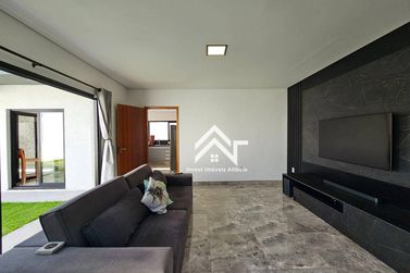 Casa &agrave; venda - 234m&sup2; - Loteamento Parque Residencial Serras de Atibaia II