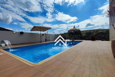 Casa &agrave; venda - 512m&sup2; - Condom&iacute;nio Portal Ouro Verde