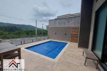 Casa &agrave; venda - 231m&sup2; - Ch&aacute;caras Maring&aacute;