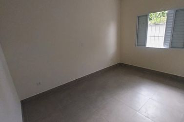 Casa para alugar - 68m&sup2; - LOTEAMENTO JARDIM MORUMBI