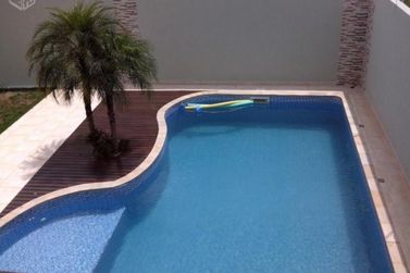 Casa &agrave; venda - 360m&sup2; - Jardim dos Pinheiros