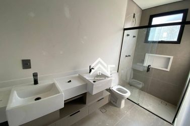Casa &agrave; venda - 280m&sup2; - Condom&iacute;nio Residencial San Vitale