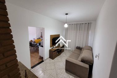 Ch&aacute;cara &agrave; venda - 891m&sup2; - Jardim Imperial