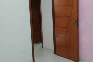 Casa &agrave; venda - JARDIM DOS PINHEIROS