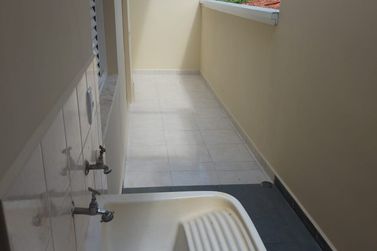 Casa para alugar - 70m&sup2; - JARDIM DAS CEREJEIRAS
