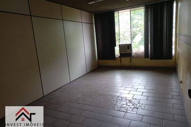 Sal&atilde;o Comercial para alugar - 139m&sup2; - Centro