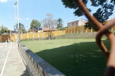 Ch&aacute;cara &agrave; venda - 650m&sup2; - Jardim Maracan&atilde;