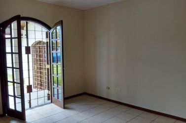 Casa &agrave; venda - JARDIM ITAPERI