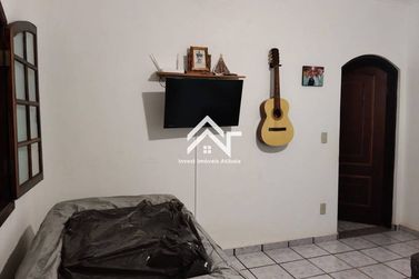 Ch&aacute;cara &agrave; venda - 800m&sup2; - S&iacute;tio Santa F&eacute;