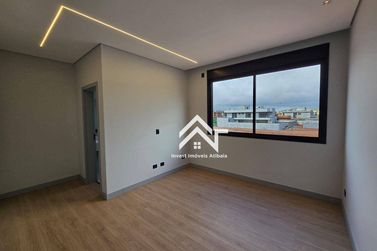 Casa &agrave; venda - 300m&sup2; - Vila Santista