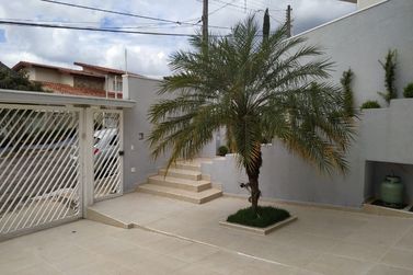 Casa &agrave; venda - 630m&sup2; - NOVA GARD&Ecirc;NIA