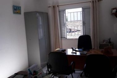 Sobrado &agrave; venda - 150m&sup2; - CENTRO