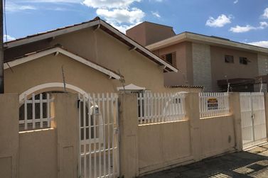 Casa para alugar - CENTRO