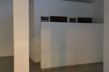 Sal&atilde;o Comercial para alugar - 250m&sup2; - Vila Thais