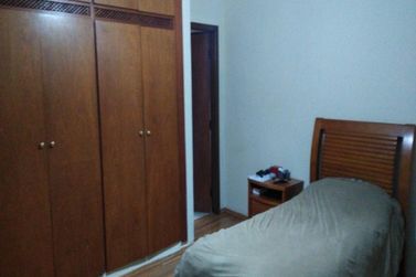 Casa &agrave; venda - 940m&sup2; - JARDIM DO LAGO
