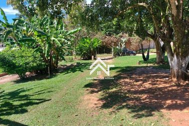 Ch&aacute;cara &agrave; venda - 2170m&sup2; - Vit&oacute;ria R&eacute;gia