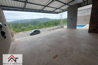 Casa &agrave; venda - 231m&sup2; - Ch&aacute;caras Maring&aacute;