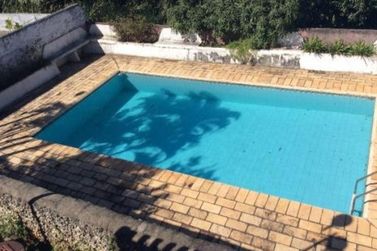 Ch&aacute;cara &agrave; venda - 720m&sup2; - Atibaia Belvedere