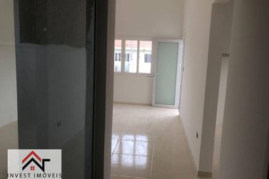 Casa &agrave; venda - 80m&sup2; - Centro