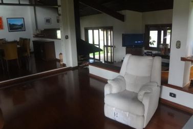 Casa &agrave; venda - 645m&sup2; - Nova Gard&ecirc;nia