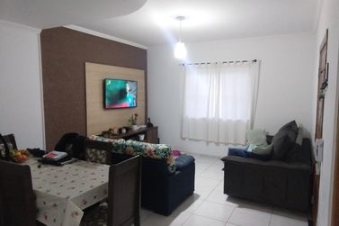 Casa &agrave; venda - 106m&sup2; - JARDIM COLONIAL