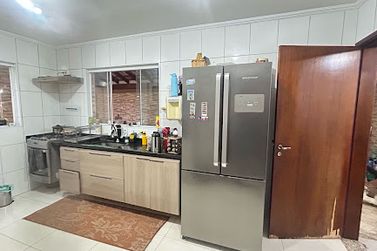 Casa &agrave; venda - 100m&sup2; - Jardim dos Pinheiros