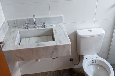 Casa &agrave; venda - 130m&sup2; - JARDIM MARISTELA