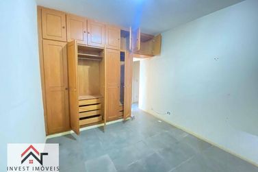 Casa para alugar - 700m&sup2; - Vila Petr&oacute;polis