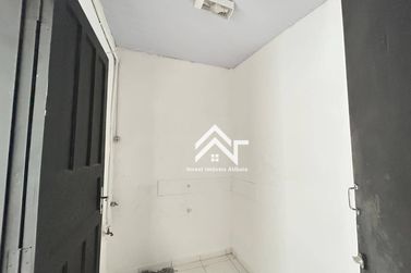 Sal&atilde;o Comercial para alugar - 50m&sup2; - Centro