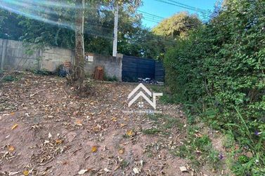 Terreno &agrave; venda - 200m&sup2; - Vale das Flores