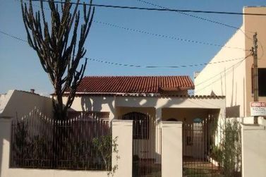 Casa &agrave; venda - 360m&sup2; - Alvin&oacute;polis