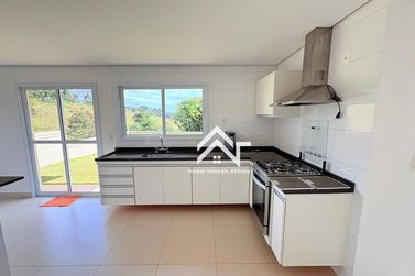 Casa para alugar - 135m&sup2; - Nova Gard&ecirc;nia