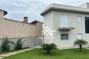 Casa para alugar - 192m&sup2; - Ch&aacute;caras Maring&aacute;