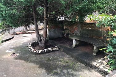 Ch&aacute;cara &agrave; venda - vitoria regia