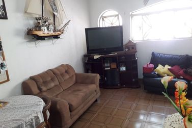 Ch&aacute;cara &agrave; venda - 6000m&sup2; - atibaia