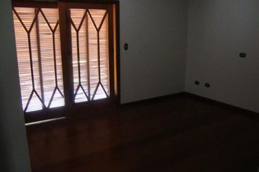 Sobrado para alugar - 650m&sup2; - VILA GARD&Ecirc;NIA