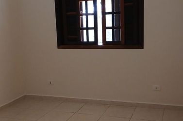 Casa para alugar - 183m&sup2; - Vila Petr&oacute;polis